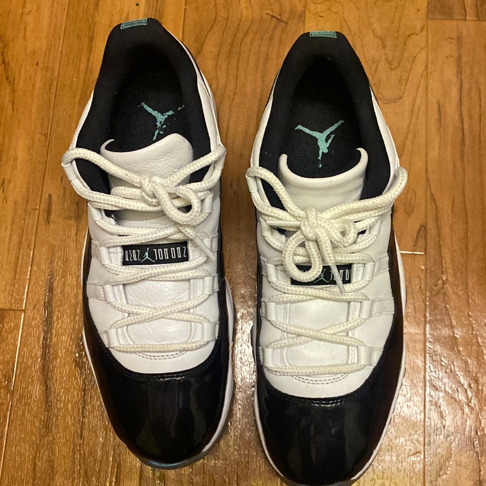 Air Jordan 11 Retro Low